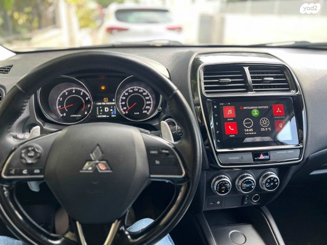 מודעת רכב מיצובישי ASX