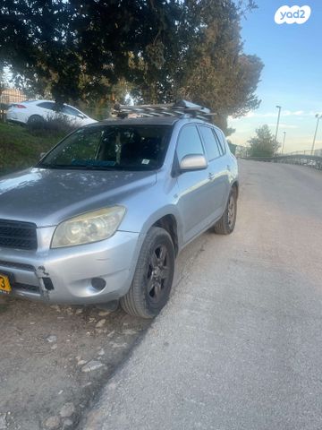 מודעת רכב טויוטה RAV4