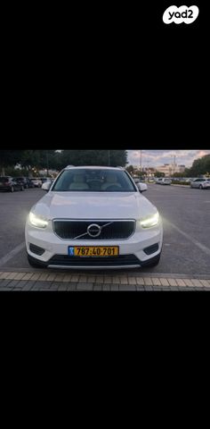 מודעת רכב וולוו XC40