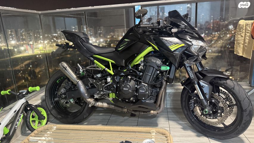 מודעת רכב קאוואסאקי Z900