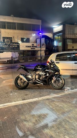 מודעת רכב קאוואסאקי נינג'ה ZX 10R