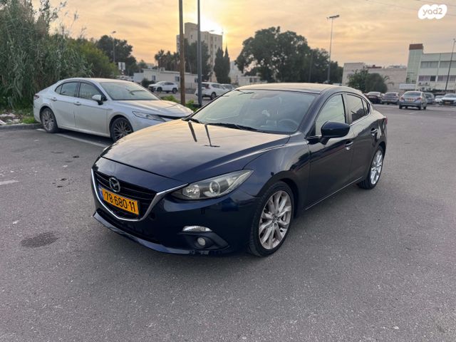 מודעת רכב מאזדה 3