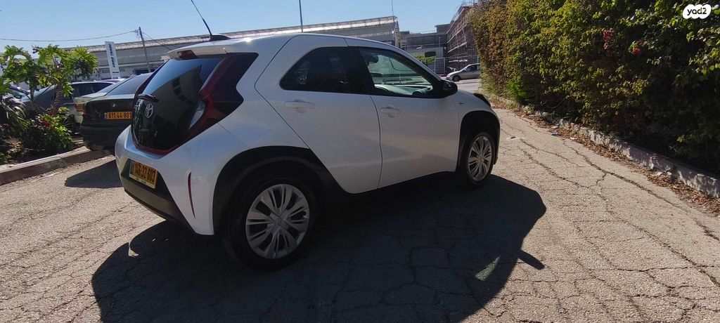 מודעת רכב טויוטה אייגו X