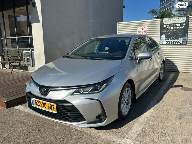 מודעת רכב טויוטה קורולה