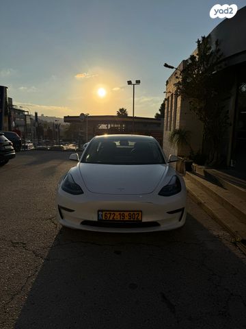 מודעת רכב טסלה מודל 3