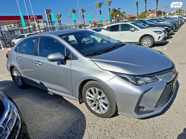 מודעת רכב טויוטה קורולה