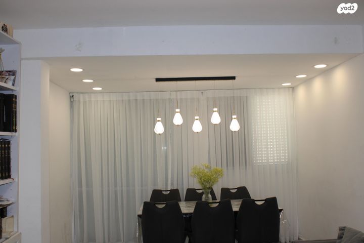 בעלי התוספות 9