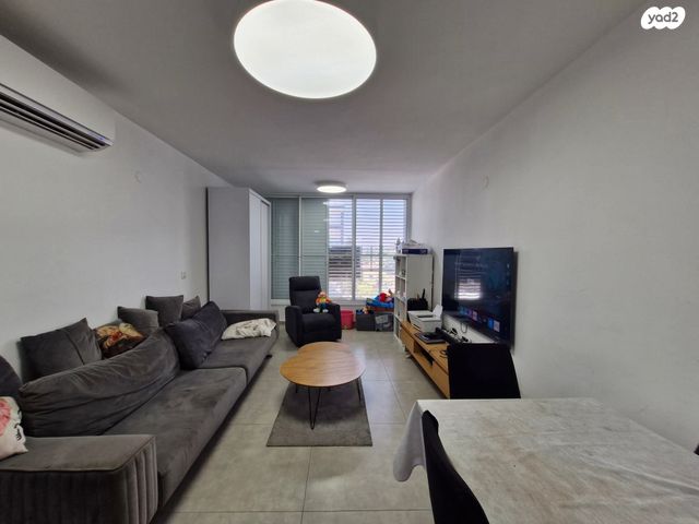 שאול טשרניחובסקי 49