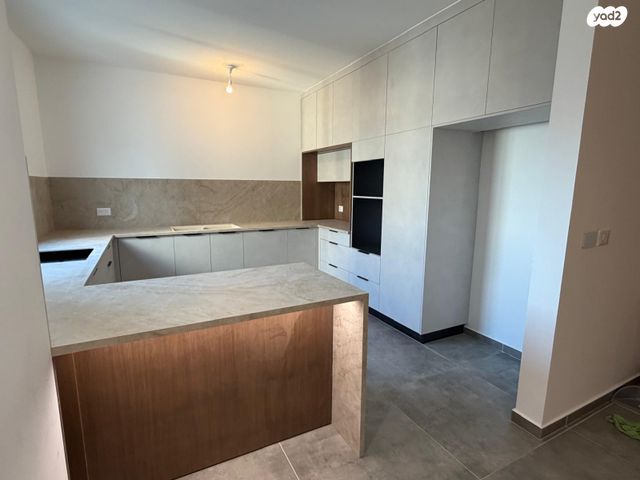 הרב מרדכי אליהו 19