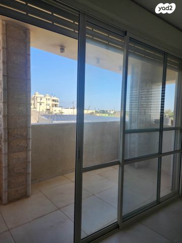 סולטאן באשא אלאטרש 1