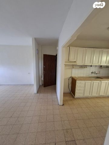 טרומפלדור 22