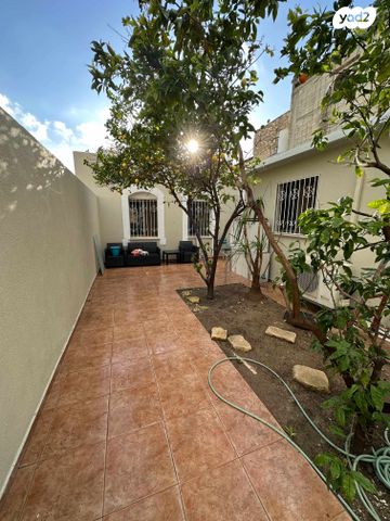 טרומפלדור יוסף 16