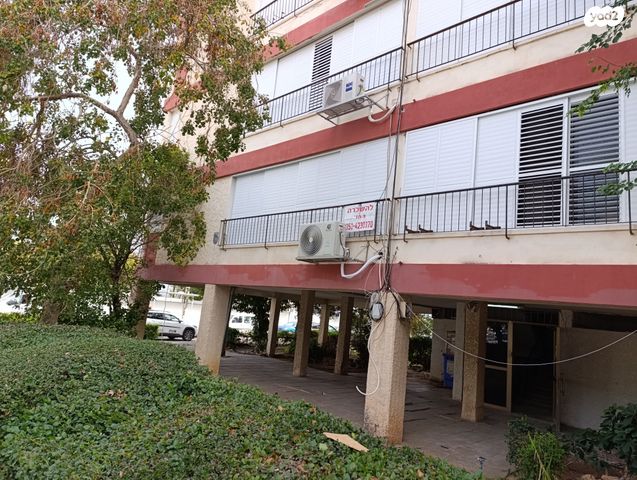 יוסף אהרונוביץ' 39