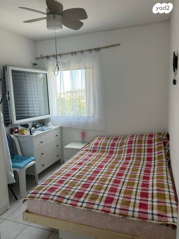 דרך יד לבנים 32