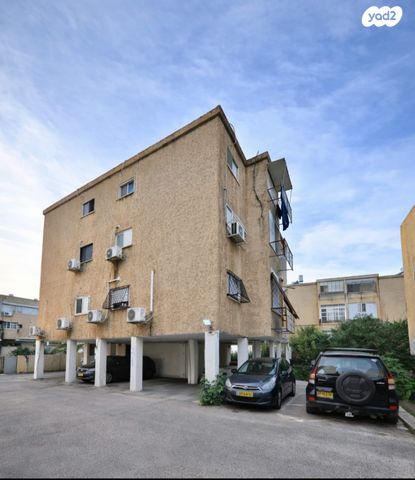 שדרות כצנלסון 8