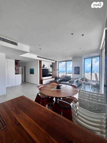 גרציאני יצחק 