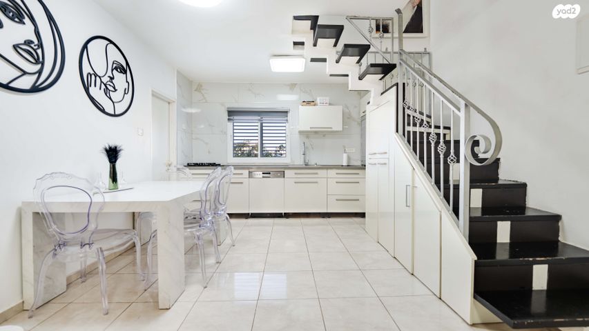 אליקים המלך 