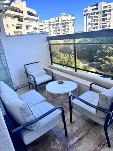 דירה להשכרה בתל אביב יפו (תיווך) — 4