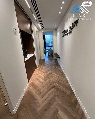 שושנה דמארי 