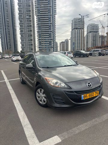 מודעת רכב מאזדה 3