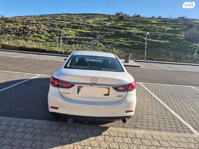 מודעת רכב מאזדה 6