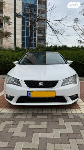 מודעת רכב סיאט לאון