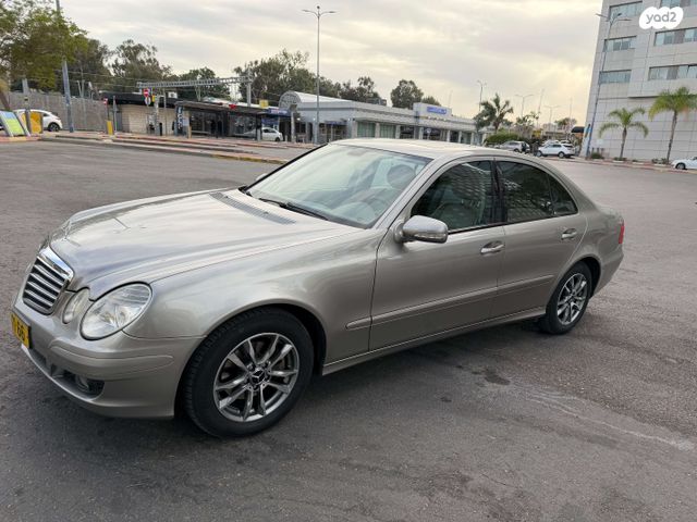 מודעת רכב מרצדס-בנץ E-class