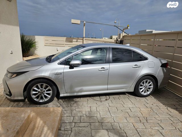מודעת רכב טויוטה קורולה