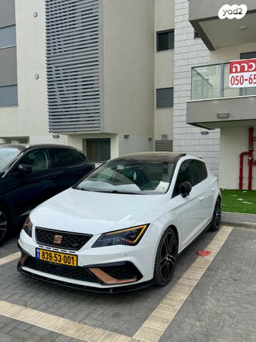 מודעת רכב סיאט לאון