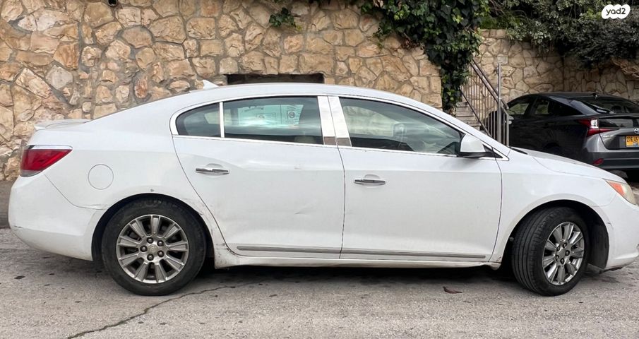 מודעת רכב ביואיק לה-קרוס