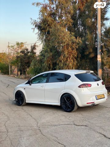 מודעת רכב סיאט לאון