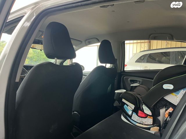 מודעת רכב טויוטה יאריס