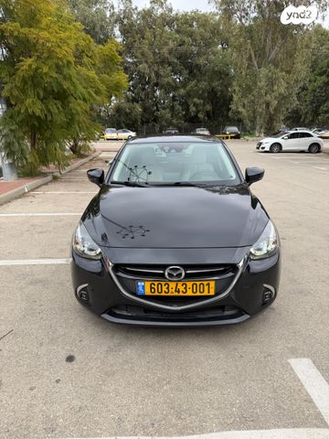 מודעת רכב מאזדה 2