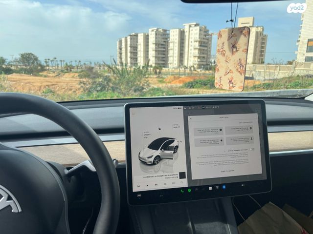 מודעת רכב טסלה מודל Y