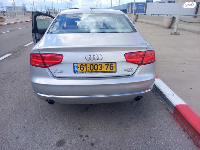 מודעת רכב אאודי A8