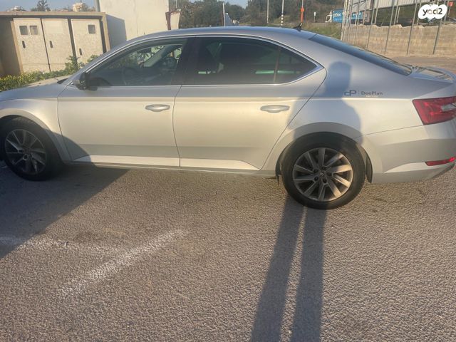 מודעת רכב סקודה סופרב