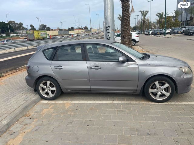 מודעת רכב מאזדה 3