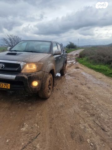 מודעת רכב טויוטה היילקס