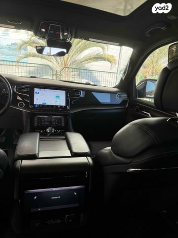 מודעת רכב ג'יפ וגוניר