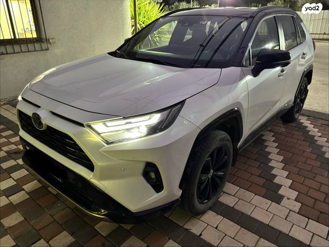 מודעת רכב טויוטה RAV4