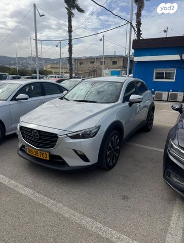 מודעת רכב מאזדה CX-3