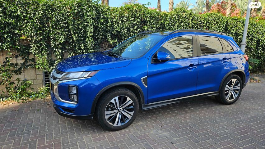 מודעת רכב מיצובישי ASX