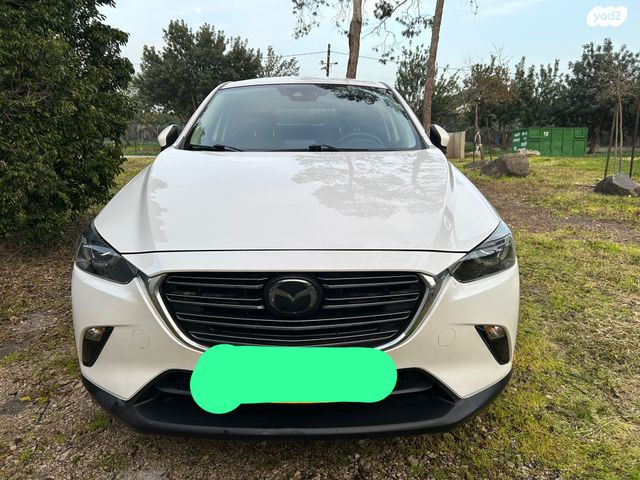 מודעת רכב מאזדה CX-3