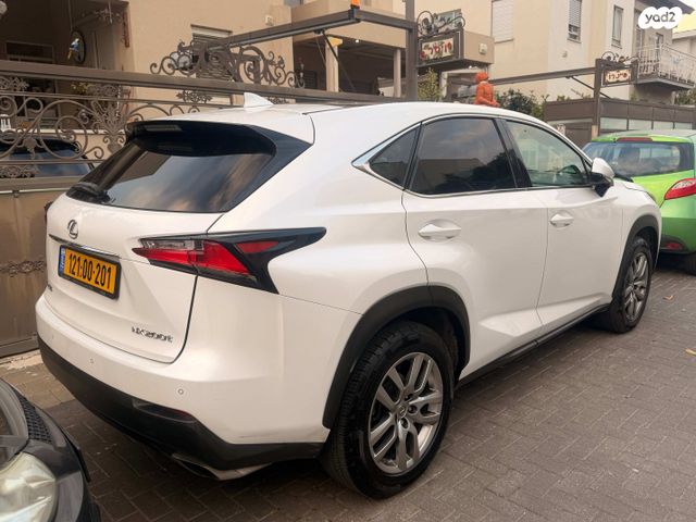 מודעת רכב לקסוס NX