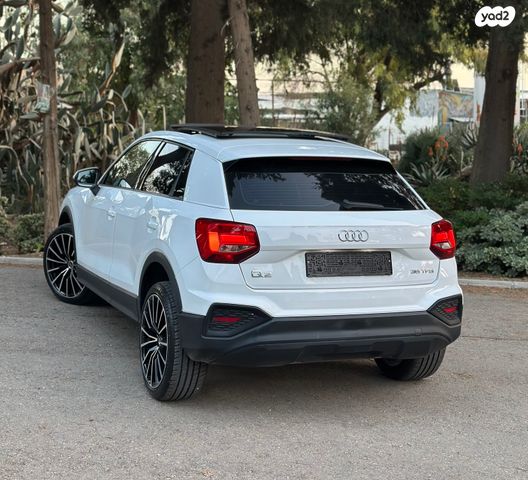 מודעת רכב אאודי Q2 1