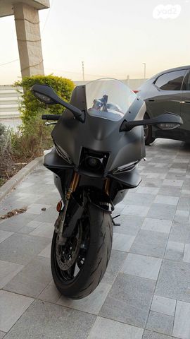 מודעת רכב ימאהה YZF-R9