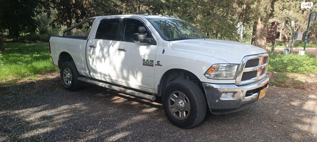 מודעת רכב דודג'