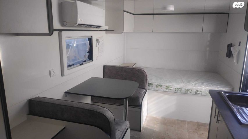 מודעת רכב נגרר (קראוון נגרר)