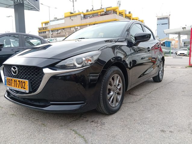 מודעת רכב מאזדה 2