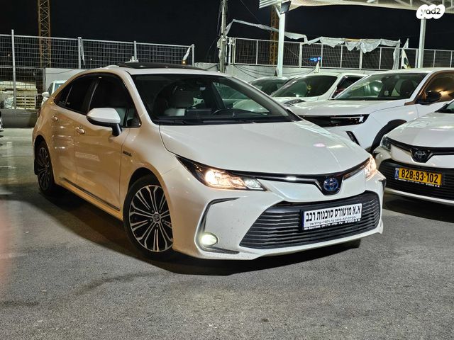 מודעת רכב טויוטה קורולה 1